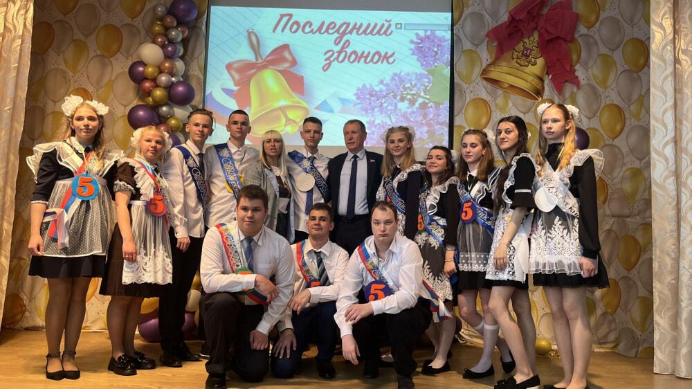Фотографии школы.