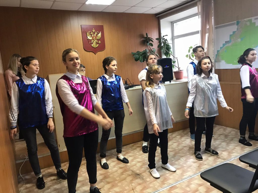  Участие в праздничном концерте.