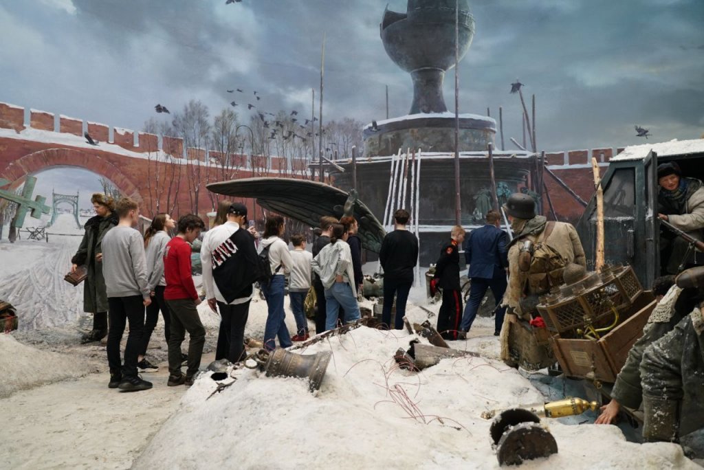 Школьники из российских регионов приехали в Москву на мероприятия форума «Сила – в правде!».
