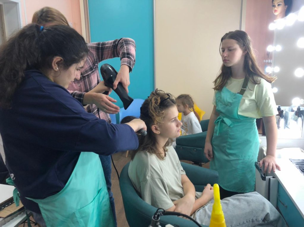 Открытие салона красоты.