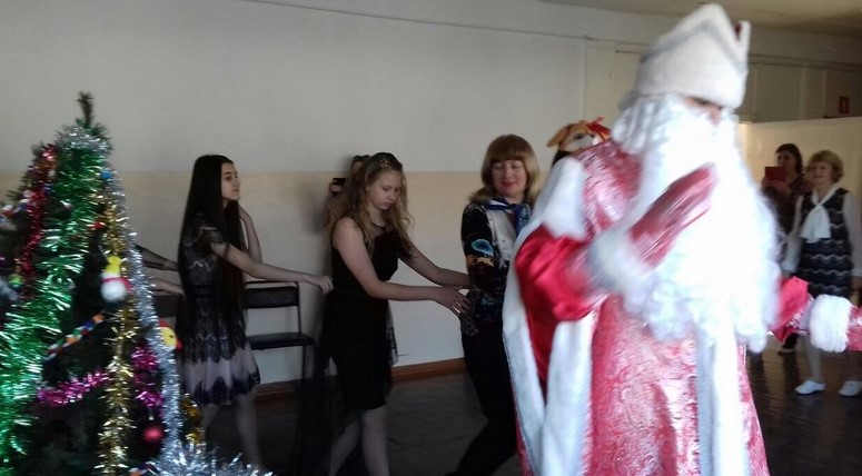 Новогодний праздник.