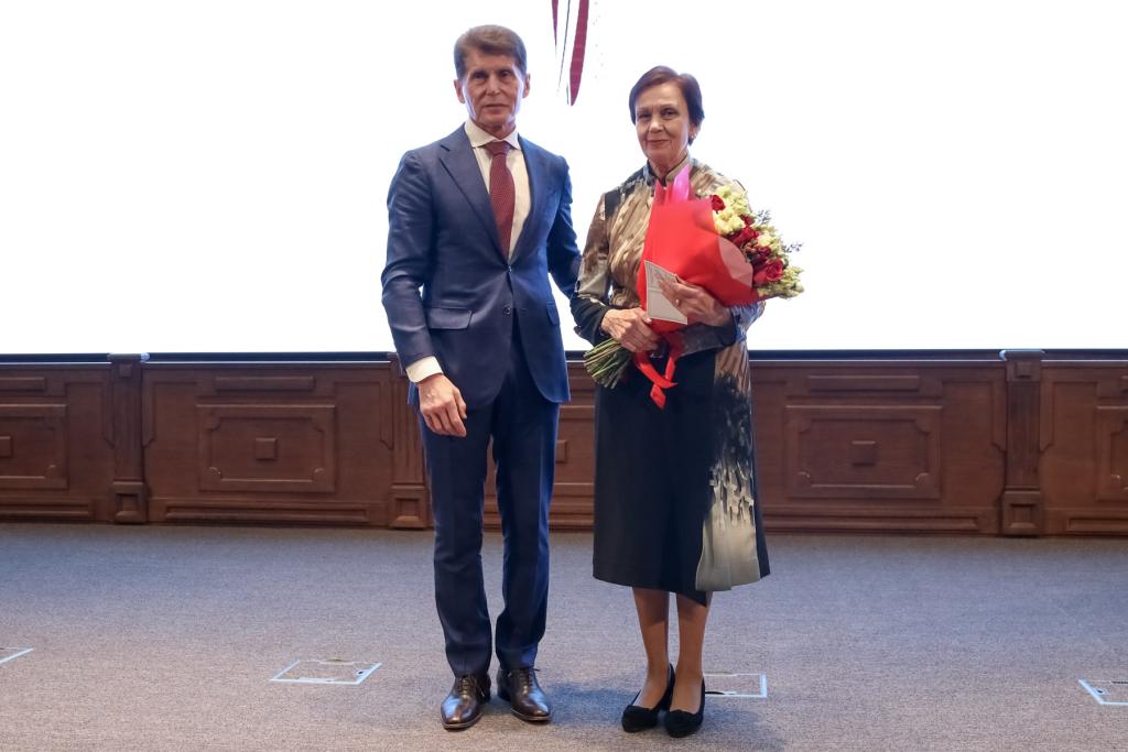 Год педагога и наставника торжественно открыли в Приморье.