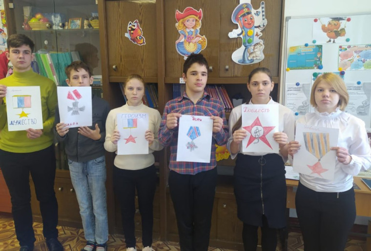 Поговорим о героях.